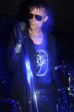 COLD CAVE JAPAN TOUR 2013 with ZZZ's , group A