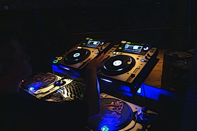 DELTA SPINS