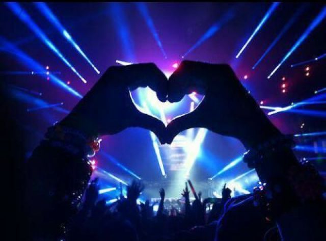 TOMORROWLAND
