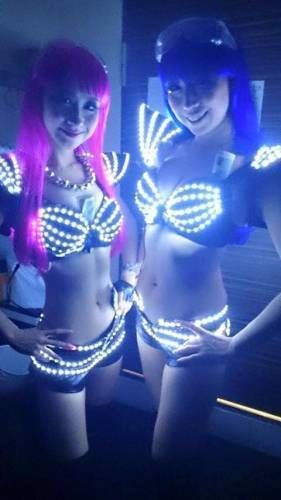 NEW YEAR PARTY !!