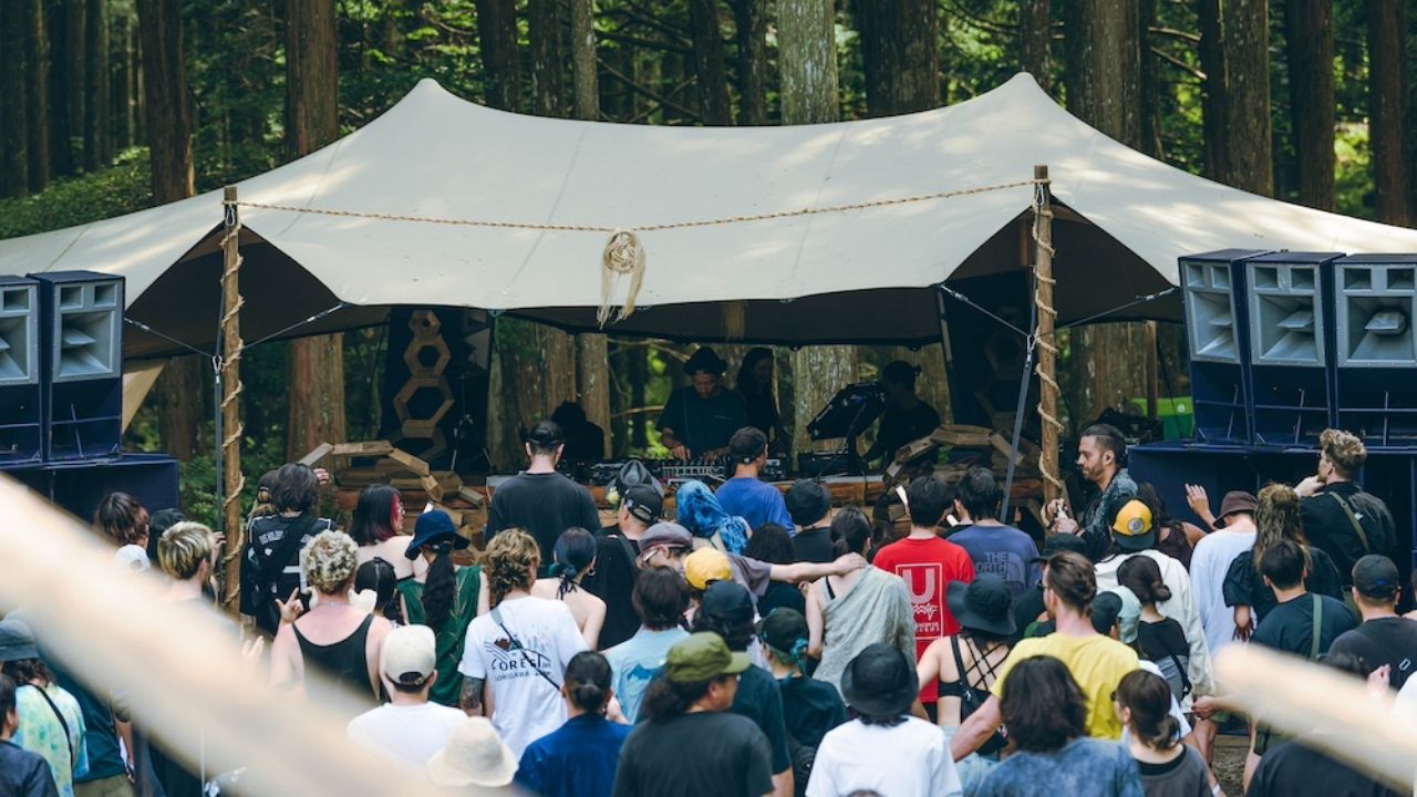 天空の秘境、奈良県・天川村で野外フェス「Moment 2024」開催。KASPER MAROTT、Kuba'97、Ario、GONNO、Sapphire Slowsら出演