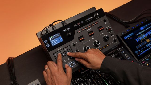 AlphaTheta新世代エフェクター「RMX-IGNITE」1月28日発売｜「RMX-1000」から10年超の大幅刷新
