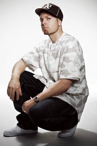 DJ SHADOWがニューアルバム"The Less You Know The Better"とともに来日公演が決定
