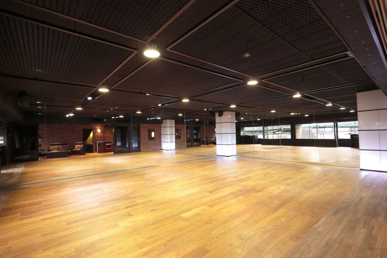 世界的ダンサーTAKAHIRO主宰のダンススタジオをKORGがオープン