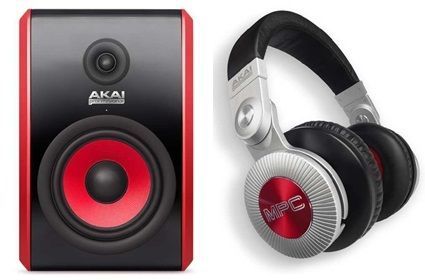 AKAI professionalがスタジオモニターとヘッドフォンを発表