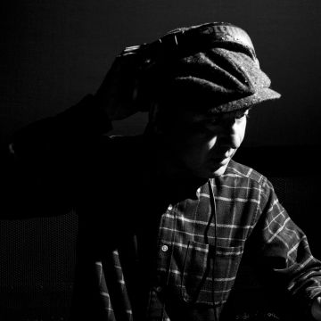 DJ Mikuが初のソロアルバム『Basic&Axis』をリリース