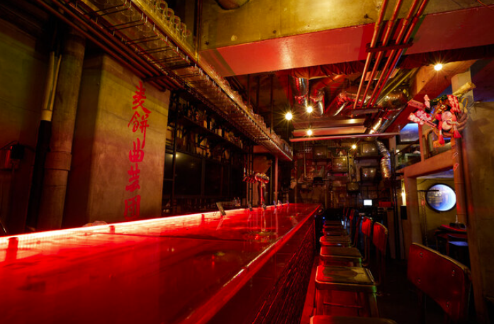 NEO新宿アツシ